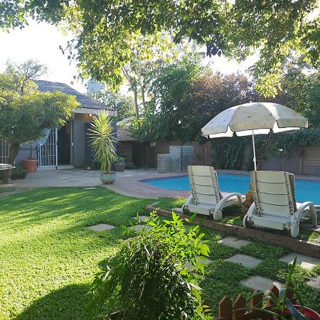 Country Route Hotel Lichtenburg Екстериор снимка