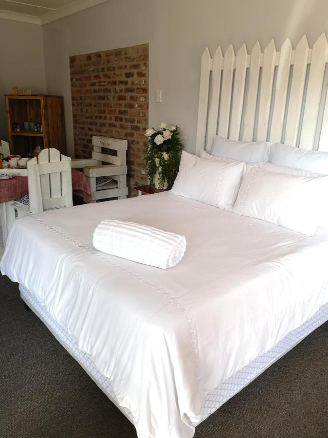 Country Route Hotel Lichtenburg Екстериор снимка